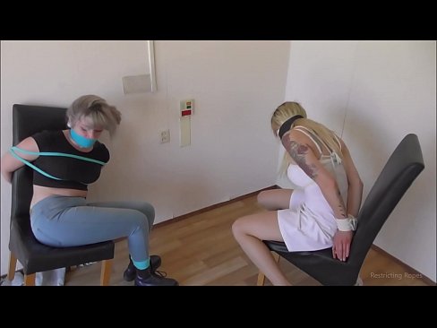 ❤️ Ferslave / fêstbûn en gagged / famke yn need Porno by porno fy.pornolymp.ru ️❤