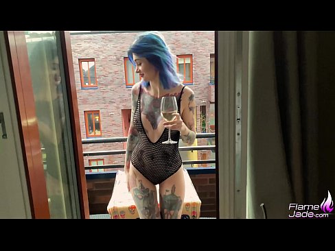 ❤️ Geweldich famke sûget mei in gulp en neukt hertstochtlik ûnder de iepen loft Porno by porno fy.pornolymp.ru ️❤